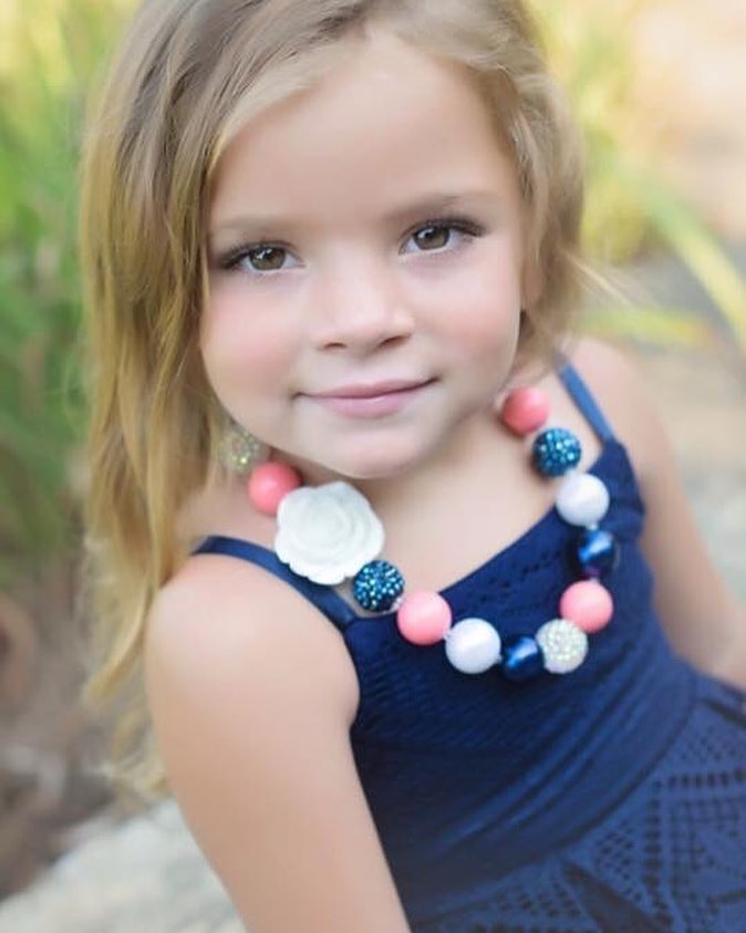 Elegant Bauble Necklace
