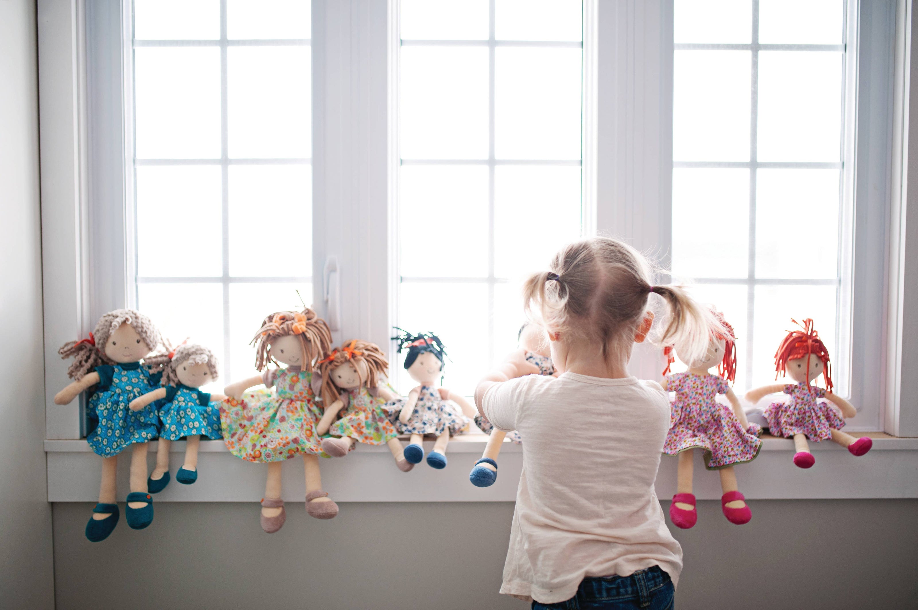 Tammy Lu Black hair with Blue Print Dress