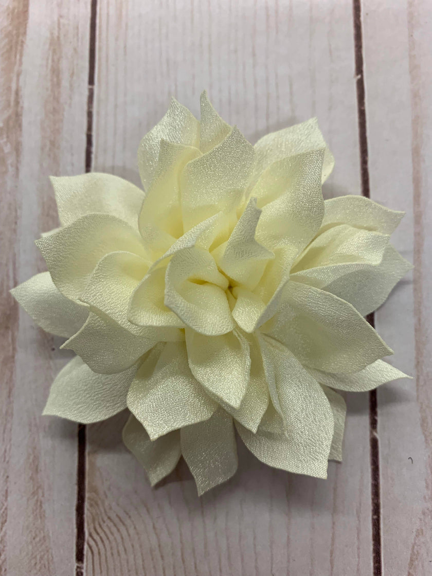 Lily Flower Clip - Medium