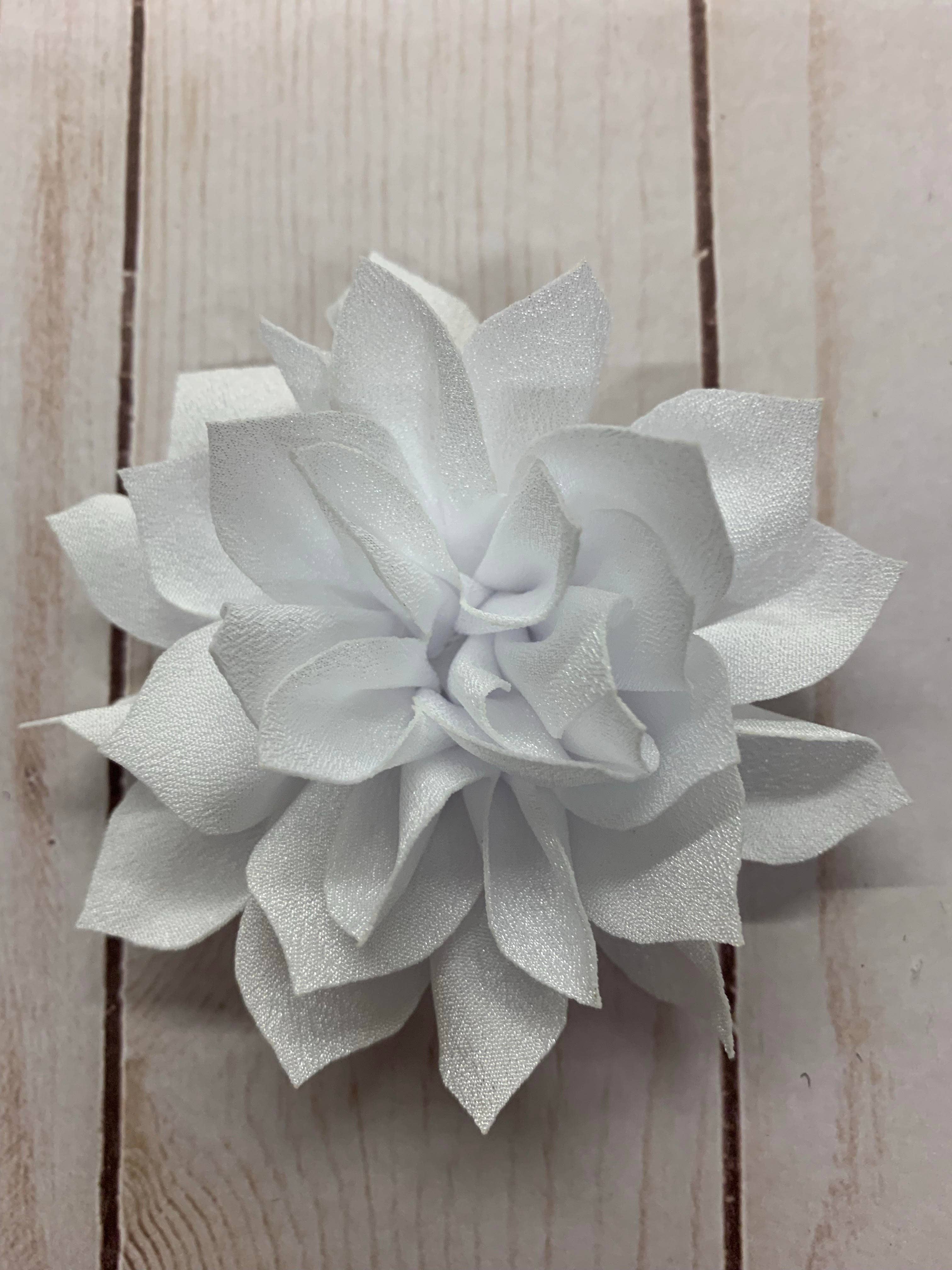 Lily Flower Clip - Medium