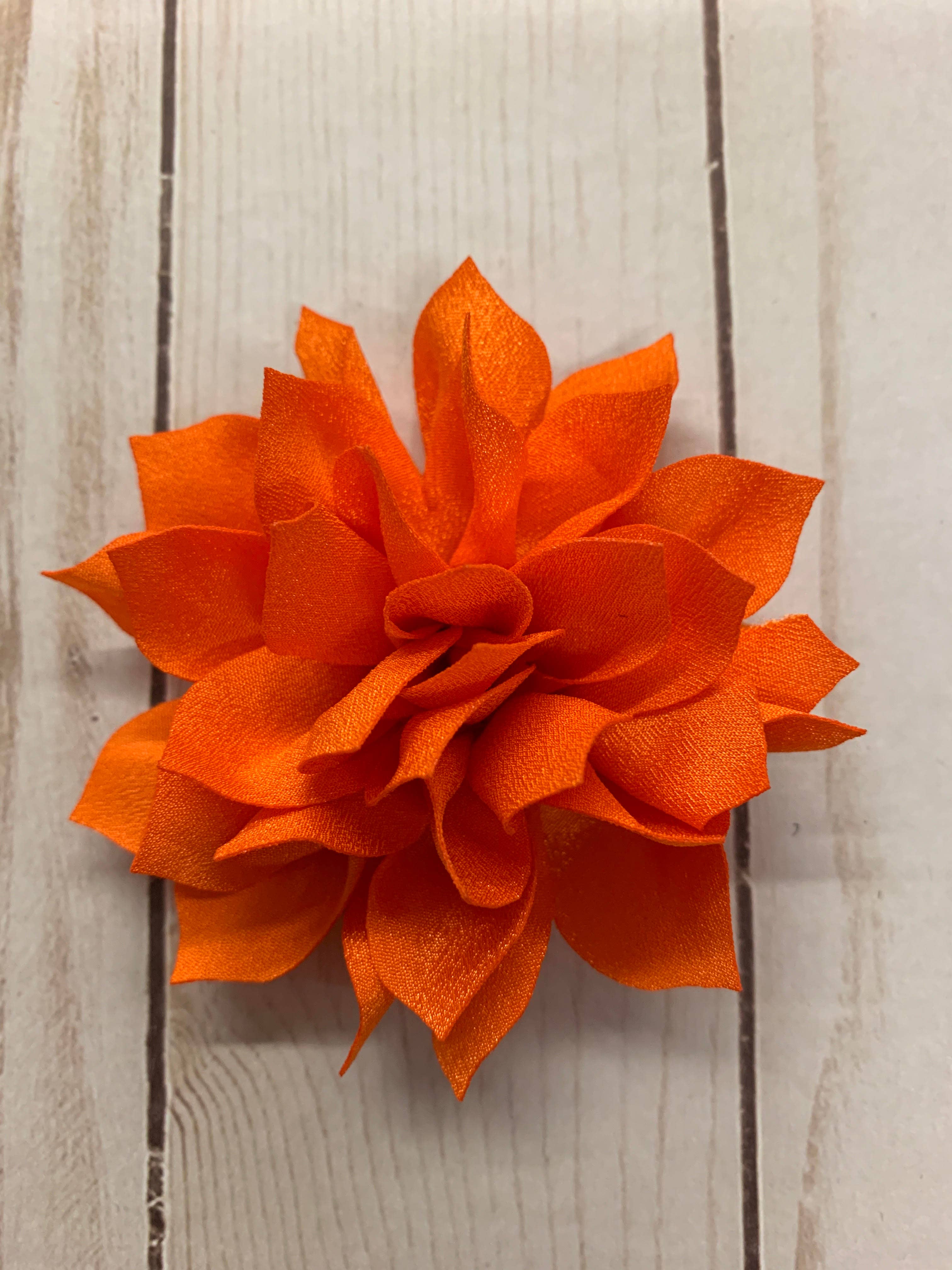 Lily Flower Clip - Medium