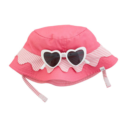 Scallop Hat and Sunglasses