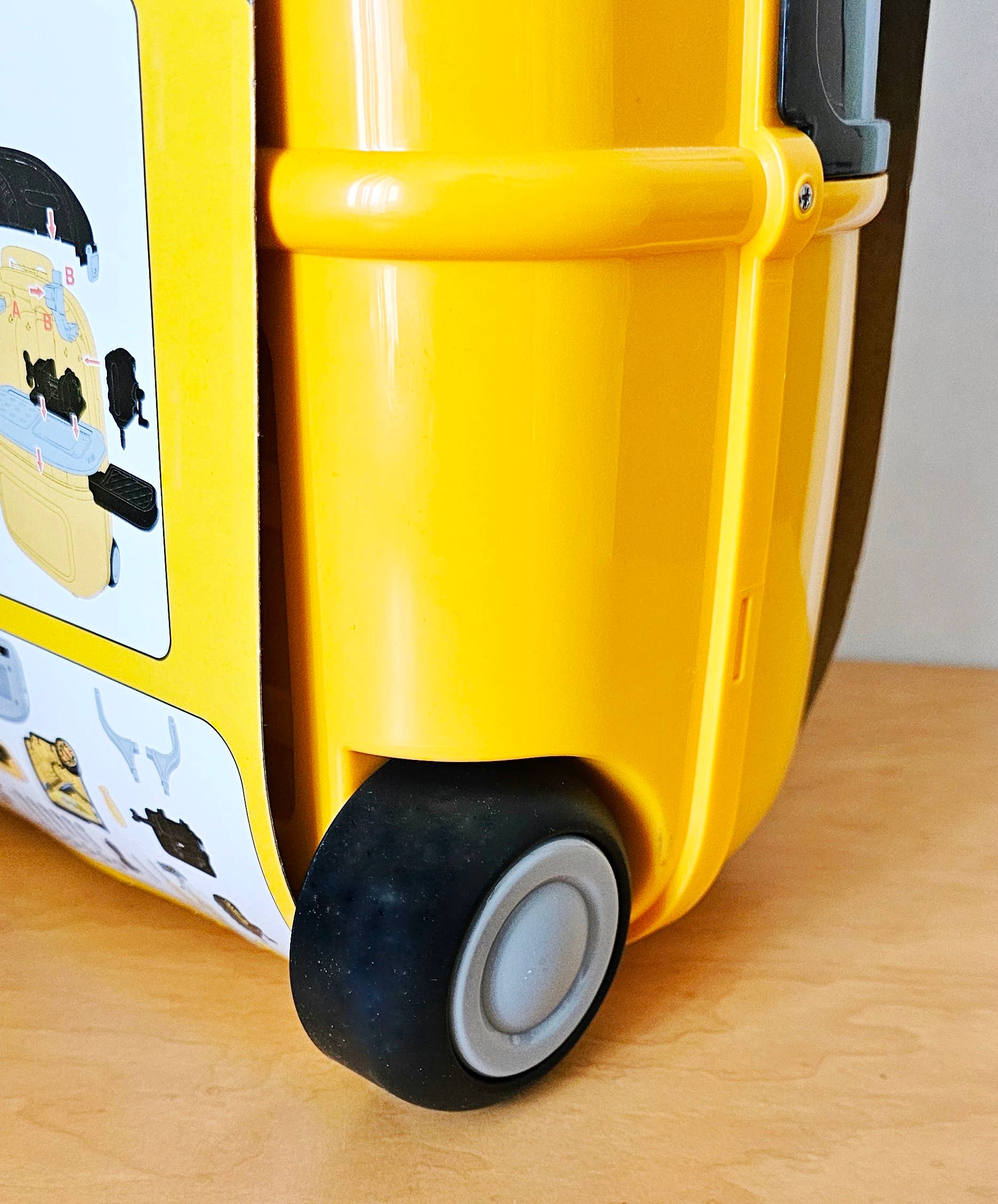 2 in 1 Deluxe Tool Kids Luggage Playset - Yellow