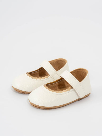 Scalloped Toe Mary Jane Baby Shoe White
