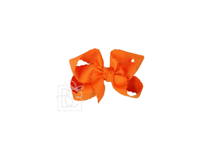 Scalloped Edge Bow