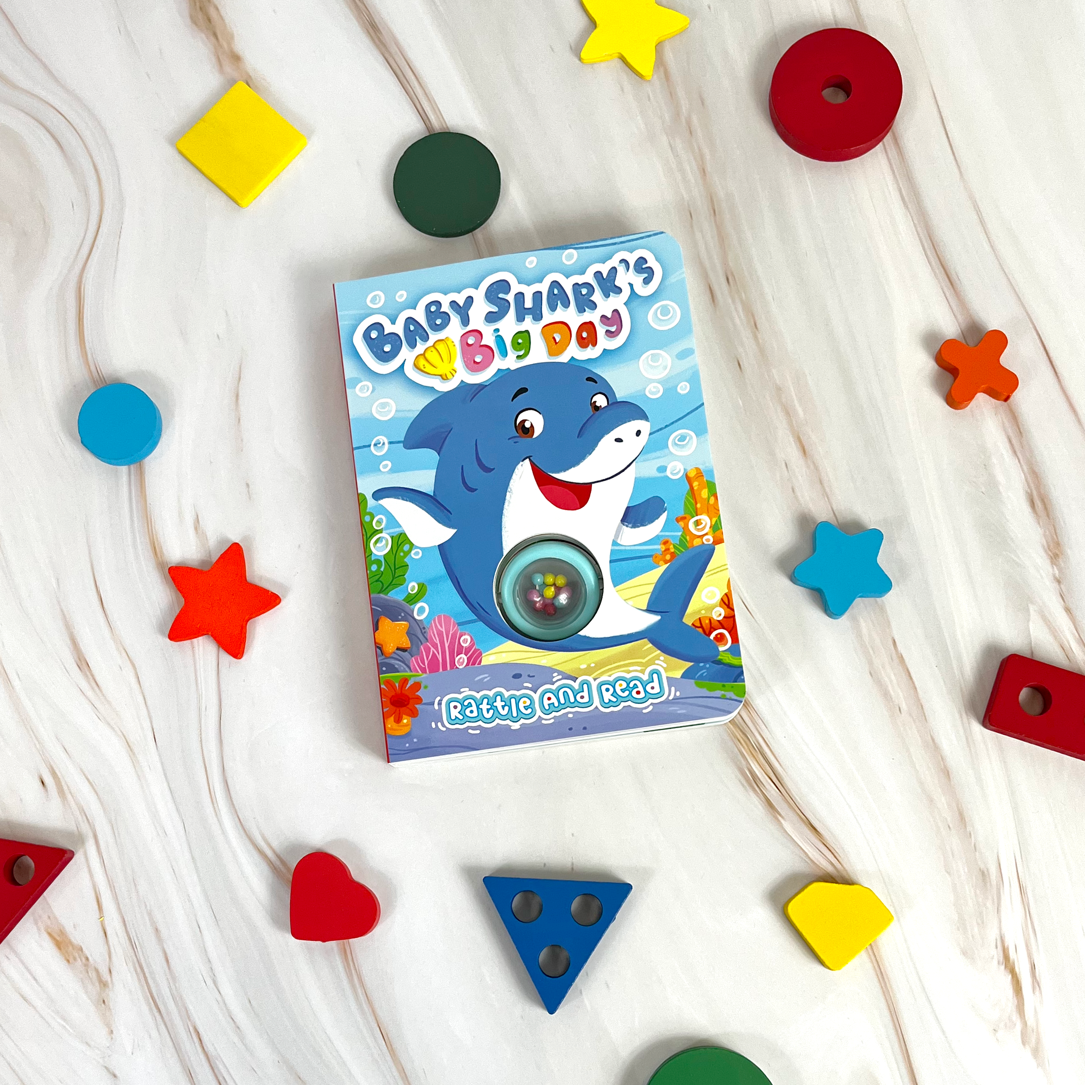 Baby Shark's Big Day - Interactive Sensory Board Book with Spinning Rattle