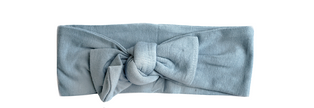 The softest bamboo baby headbands ever! Pair these adorable accessories with onesies, dresses, bloomers, and gowns for the cutest girl outfits. Color/Print: Dark Fog Fit: Stretchy Wash: Hand wash / Lay flat to dry Imported