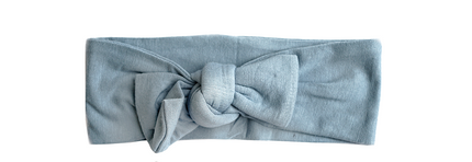 The softest bamboo baby headbands ever! Pair these adorable accessories with onesies, dresses, bloomers, and gowns for the cutest girl outfits. Color/Print: Dark Fog Fit: Stretchy Wash: Hand wash / Lay flat to dry Imported