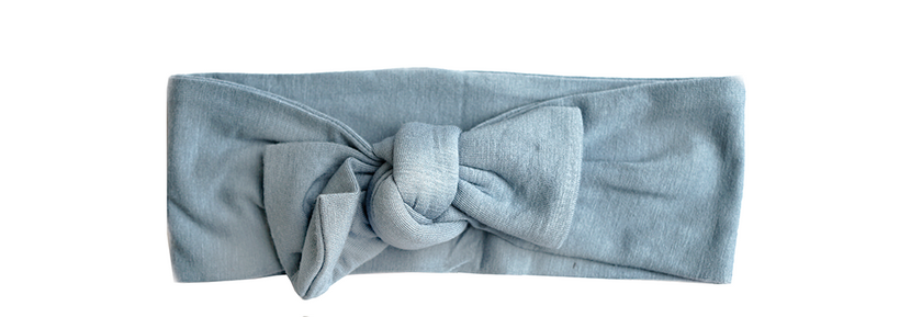 The softest bamboo baby headbands ever! Pair these adorable accessories with onesies, dresses, bloomers, and gowns for the cutest girl outfits. Color/Print: Dark Fog Fit: Stretchy Wash: Hand wash / Lay flat to dry Imported