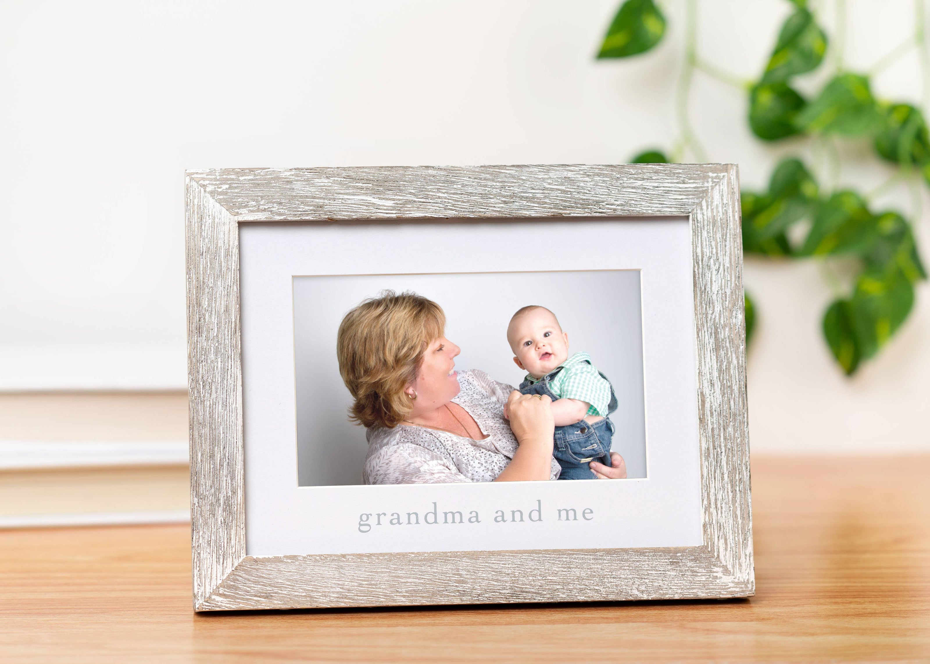 Grandma and Me Sentiment Frame, Rustic