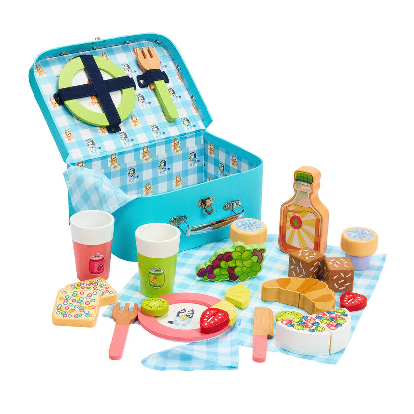 Moose Toys Bluey Wooden Picnic Set