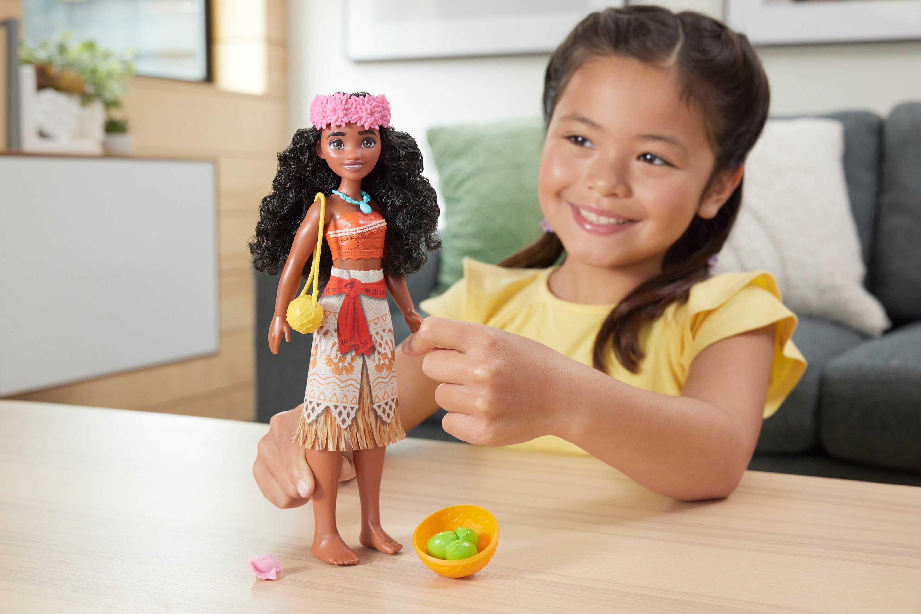Disney Princess Island Adventure Moana Fashion Doll